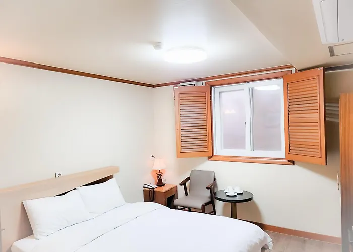 Hotel Noble 2*