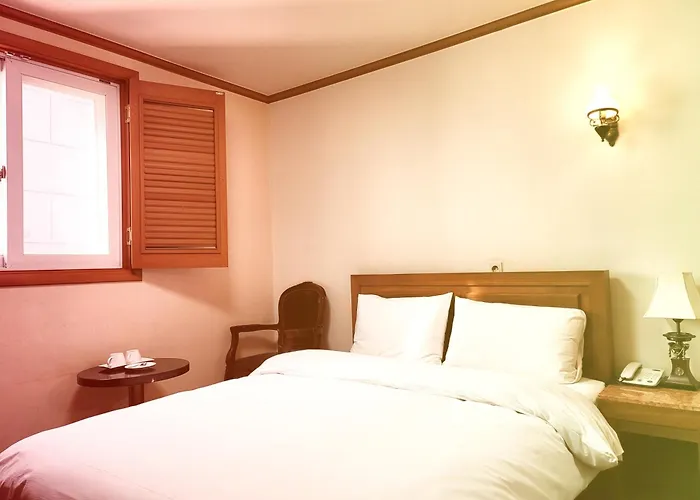 Hotel Noble 2*