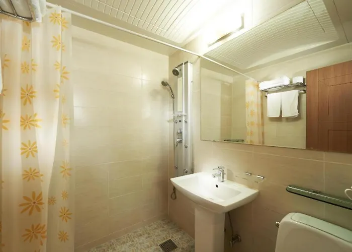 Hotel Noble 2*
